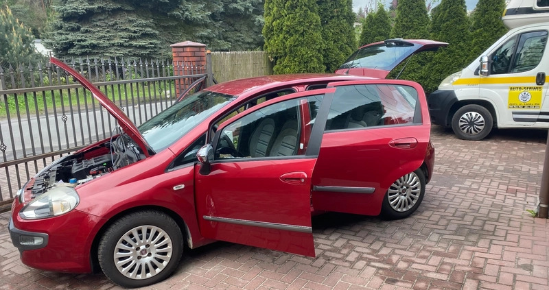 Fiat Punto cena 18500 przebieg: 221500, rok produkcji 2011 z Zgierz małe 106